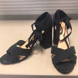 Block Heel Tie Sandals